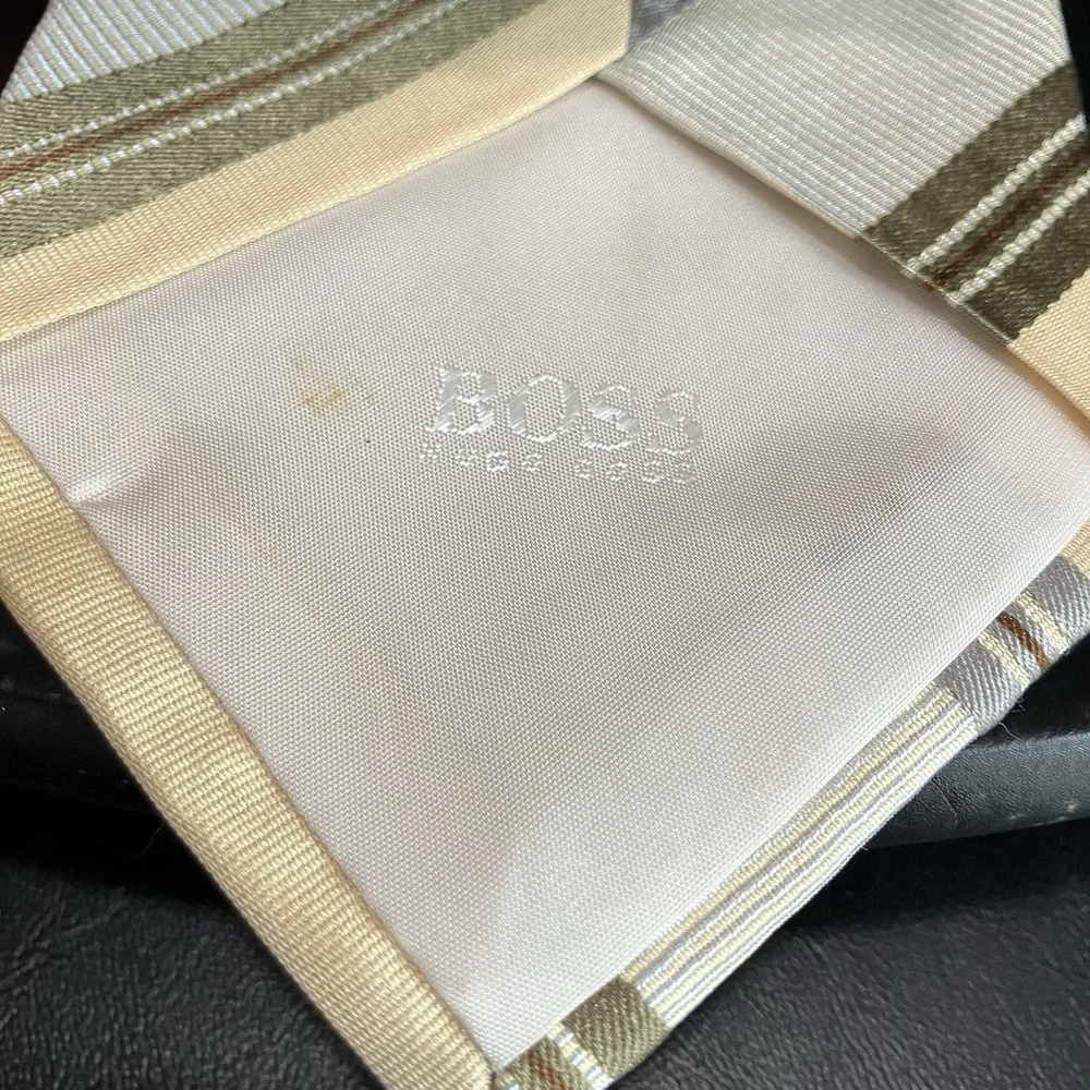 Hugo Boss Silk Necktie Beige Gold Gray Diagonal Stripe Business Designer Italy